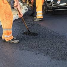 Best Recycled Asphalt Driveway Installation  in Tomah, WI